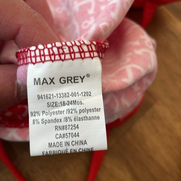 18 to 24 month old swimsuit. - Picture 4 of 5